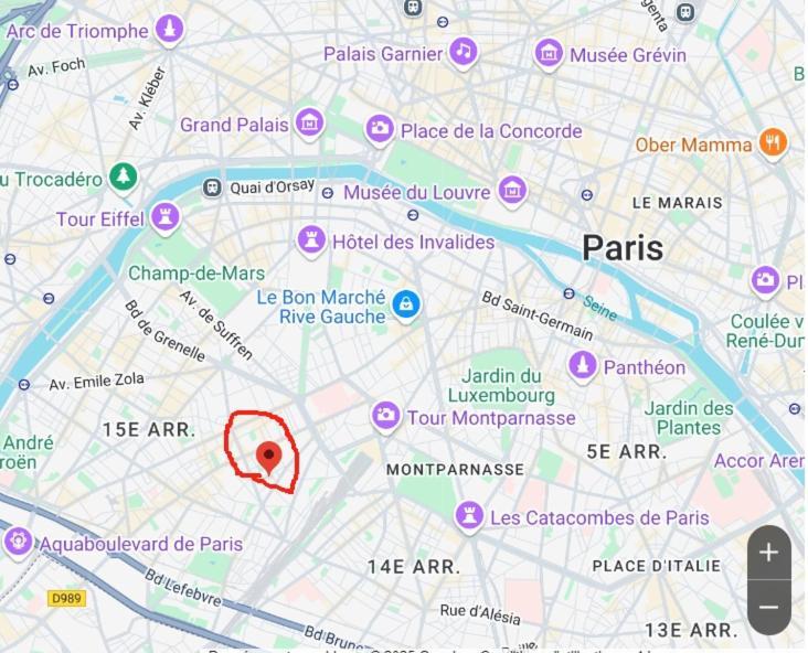 Centre 15e Near Montparnasse