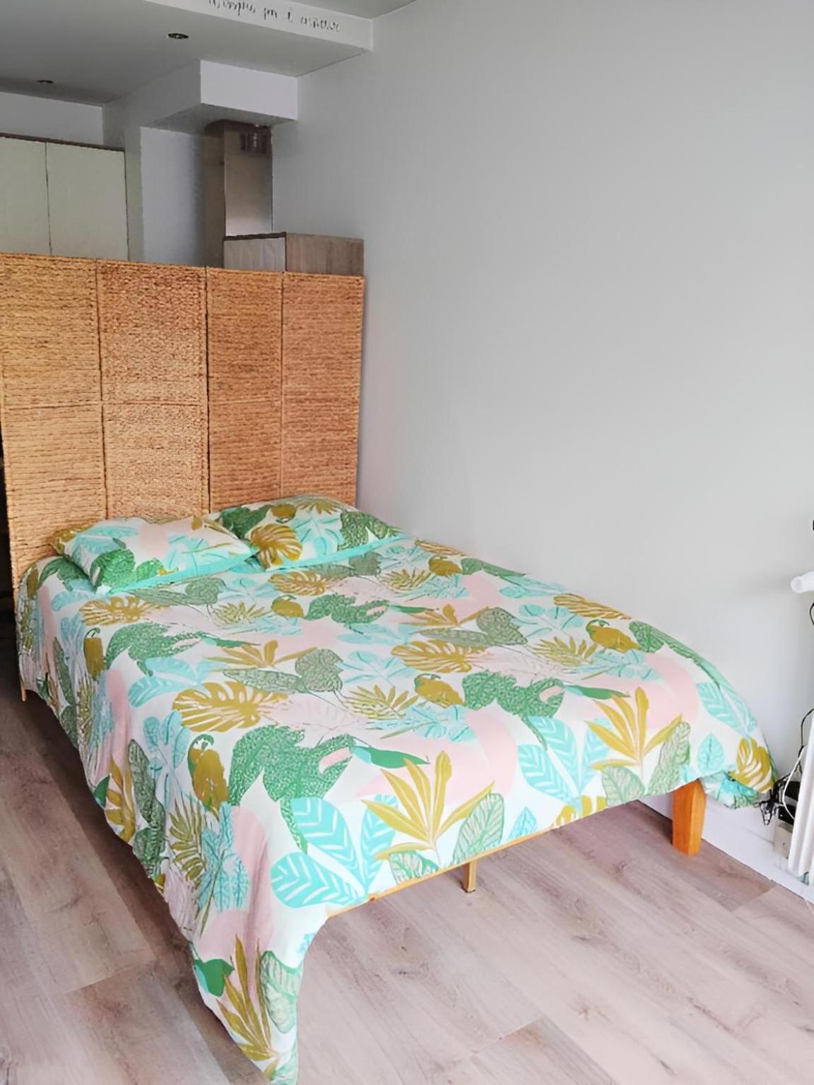 Centre 15e Near Montparnasse